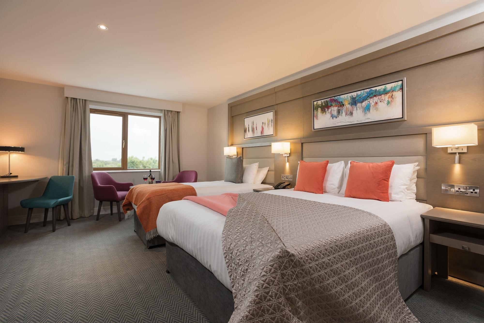 McWilliam Park Hotel Claremorris Exteriör bild