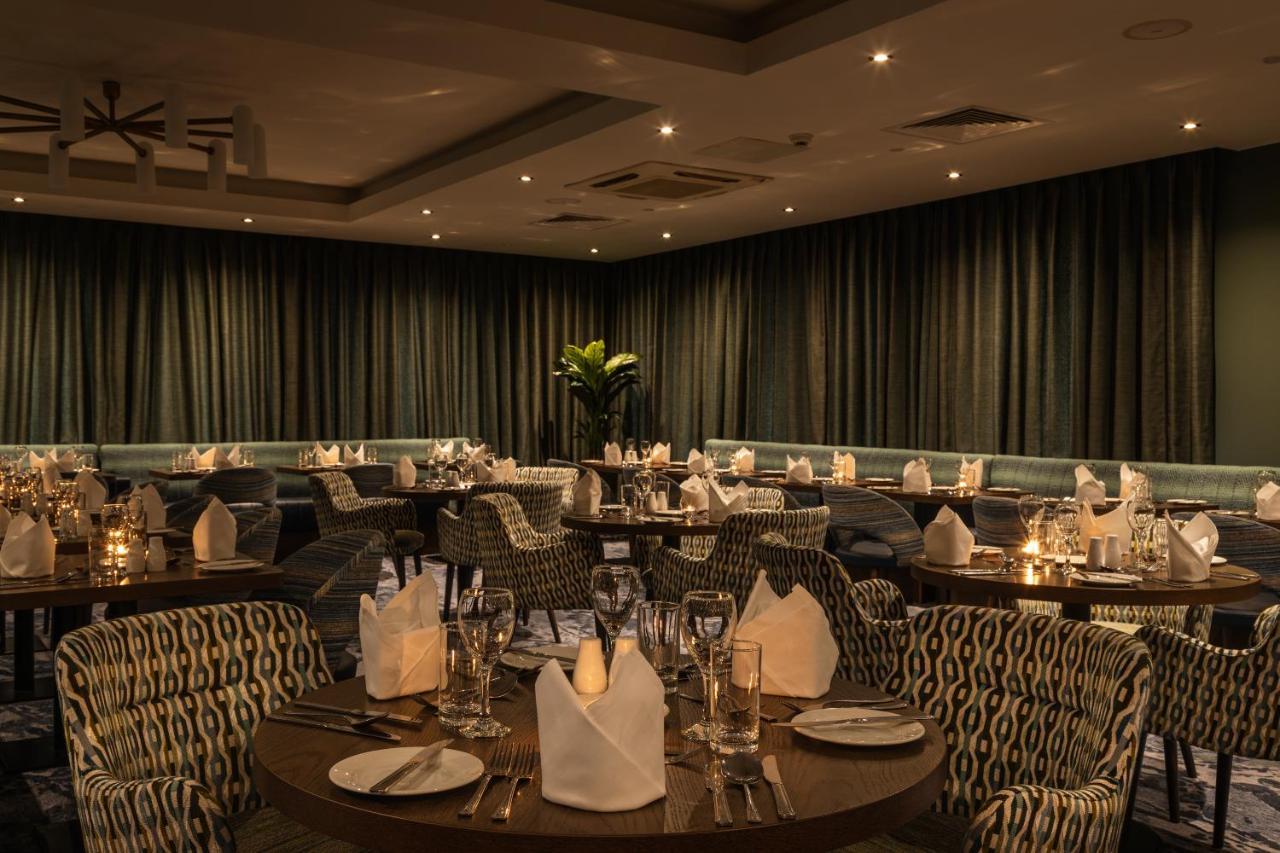 McWilliam Park Hotel Claremorris Exteriör bild