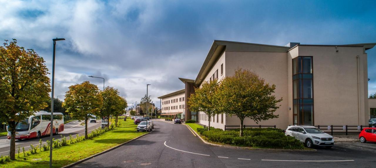 McWilliam Park Hotel Claremorris Exteriör bild